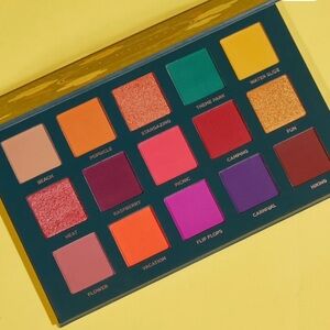 ACE BEAUTE ‘Nostalgia’ Eyeshadow Palette 🌈